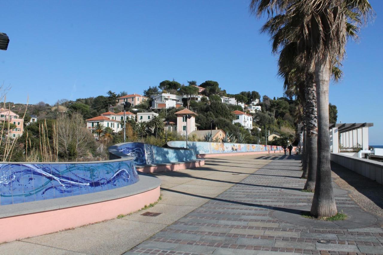 Il Mare In Piazza Lägenhet Albisola Superiore Exteriör bild